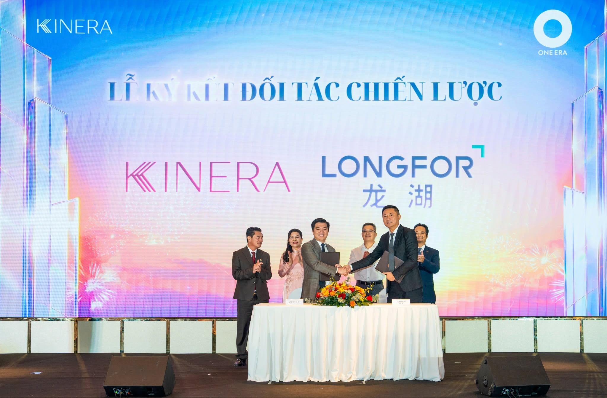 Đại diện Kinera và Longfor ký kết hợp tác chiến lược phát triển One Era